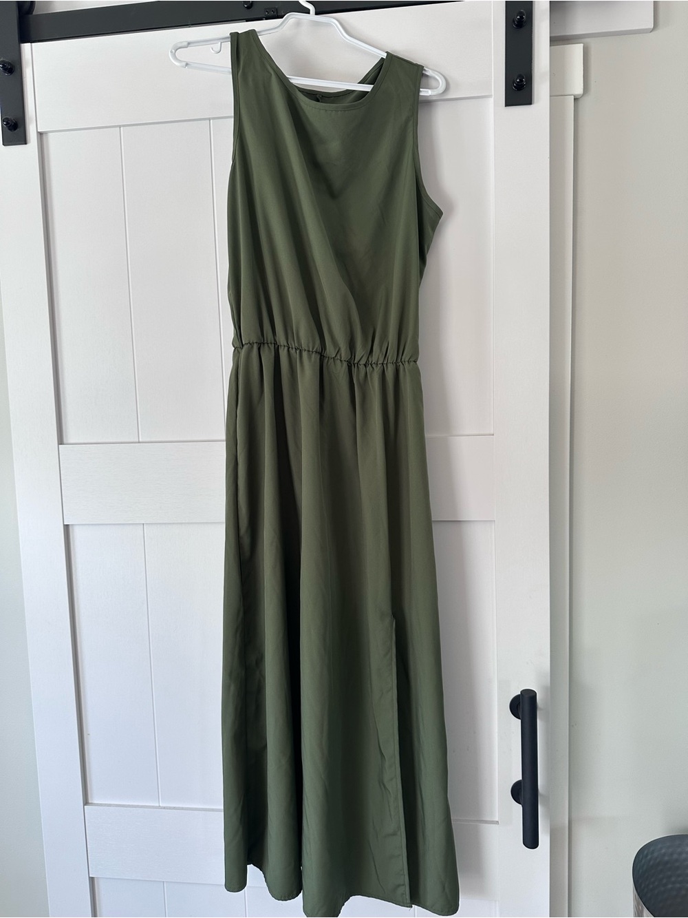 SHEIN Olive Green Sleeveless Maxi Dress